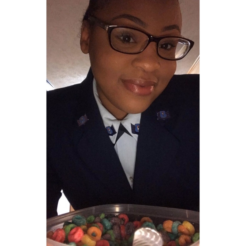 Meet your Posher, Keneshia